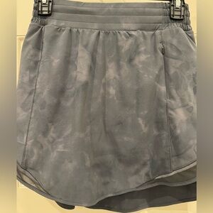 Lulu Lemon Hotty Hot HR Skort Long: size 4